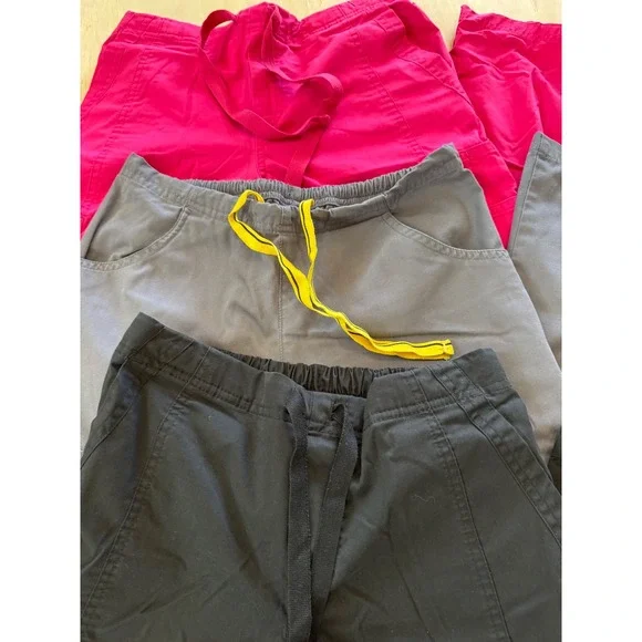Spread Good Cheer Scrub Pants 3 Pack Bundle XS Black Grey Pink Cargo Drawstring - Picture 4 of 13